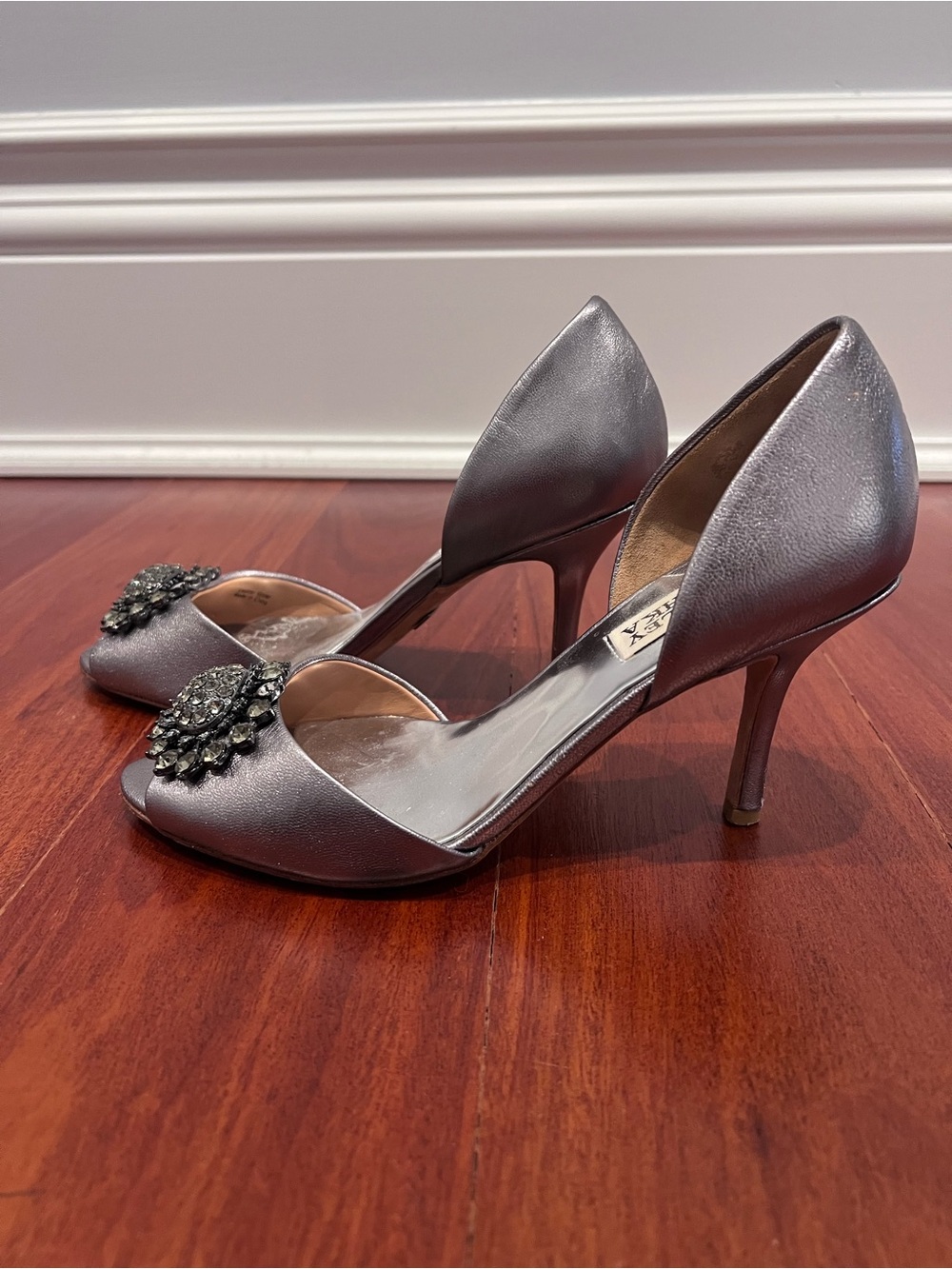 Badgley Mischka Metallic Gunmetal Crystal Embellished D’Orsay Heels Size 7M